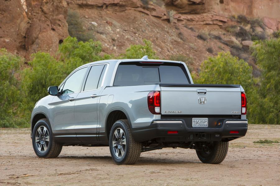  Honda Ridgeline 2016 года  (фото 23 из 40)